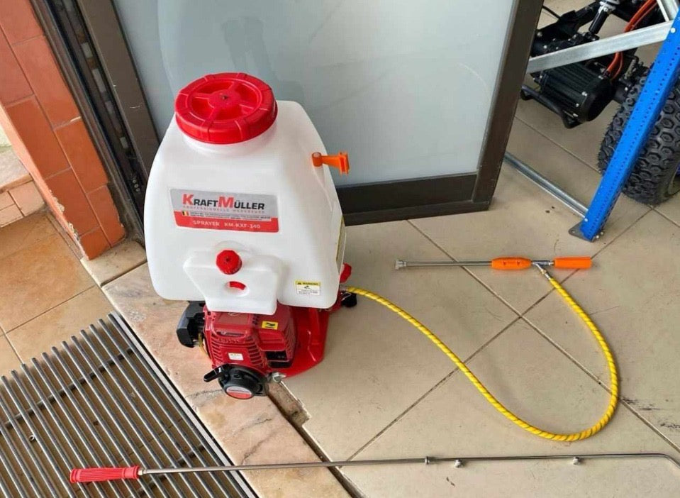 Pulverizador de Mochila Kraft Müller KM-KXF-140 - 25L Motor 4 Tiempos