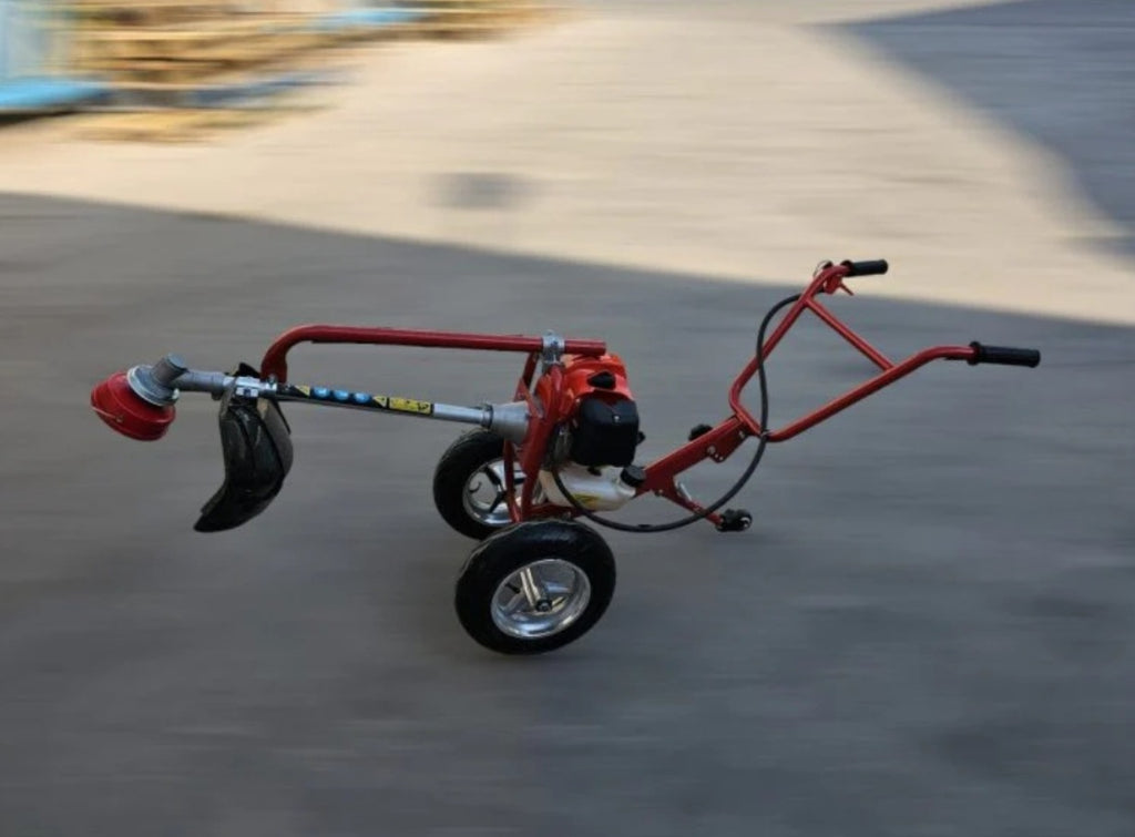 Desbrozadora KraftMuller 52cc - Con Ruedas Remolque y Embrague Hierro