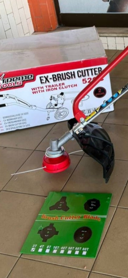 Desbrozadora KraftMuller 52cc - Con Ruedas Remolque y Embrague Hierro